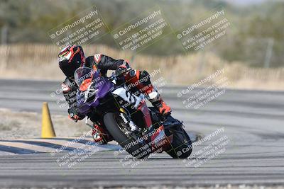 media/Dec-01-2025-Moto Forza (Mon) [[2daa91e15f]]/1-Advanced Group/Session 3 (Turn 3)/